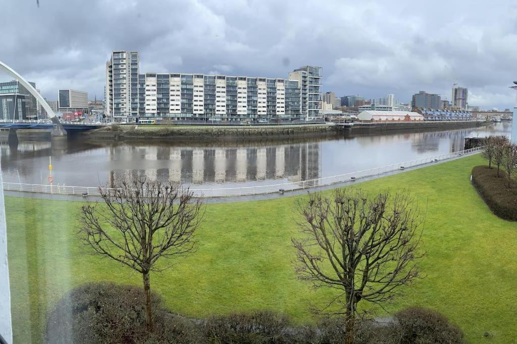 River View Apartment Glasgow Exterior foto